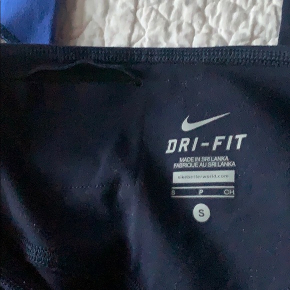 Nike Leggings size small - Picture 3 of 6
